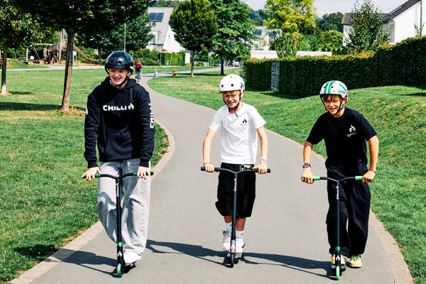 Produktbild von Roller Kinder 6 Jahre 200mm Räder Y-RAIN Scooter Für Kinder & Erwachsene - Mit Stoßdämpfung & Großen Rädern Roller ABEC 7 Kugellager Hudora Big Wheel 205